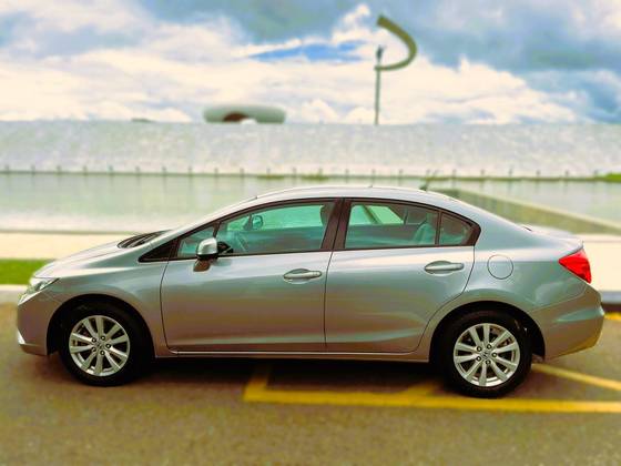 HONDA CIVIC 1.8 LXS 16V FLEX 4P AUTOMÁTICO